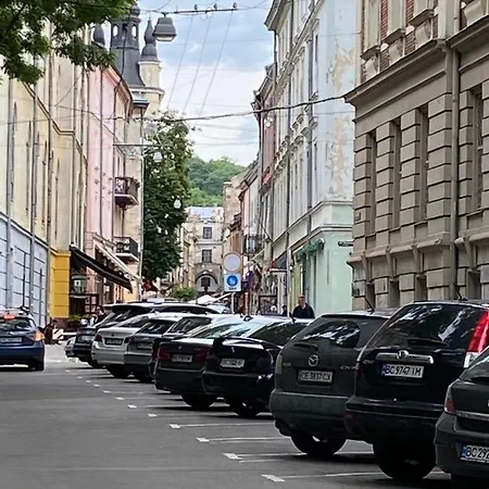 вул краківська 34 не далеко від ж д вокзалу звітні документи Апартаменти