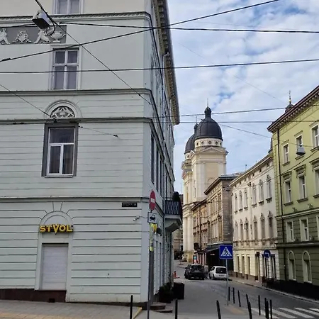 Lvapart краківська 34 не далеко від ж д вокзалу звітні документи Apartment *