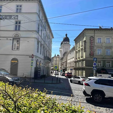 7, Lviv- Apart Квартира На Вул Краківській Біля Пл Ринок