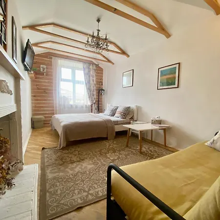 7, Lvapart Квартира Біля Пл Ринок Daire Lviv