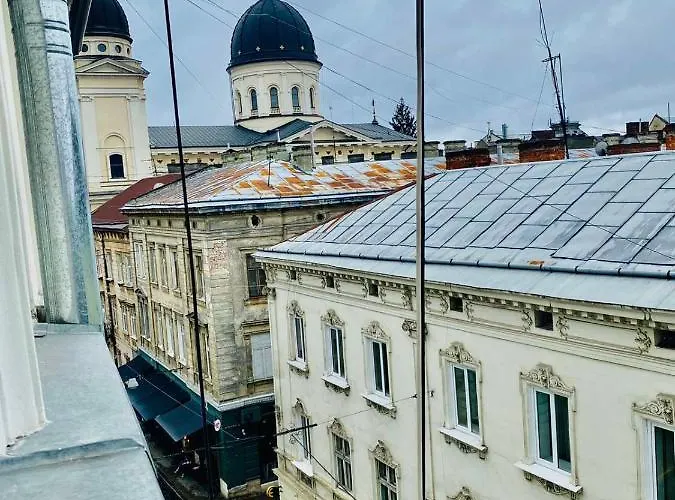 Daire 7, Lvapart Квартира Біля Пл Ринок Lviv